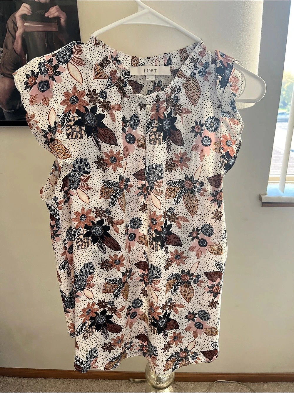 LOFT Floral Ruched Flutter Sleeve Top Floral Blouse Pink & White Medium